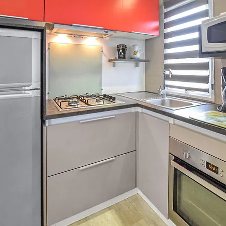 مكان تخييم Mobile-home Proche 400m